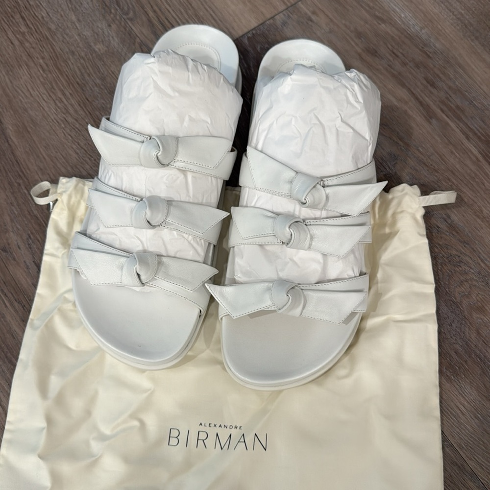 BRAND NEW Alexandre Birman sandals